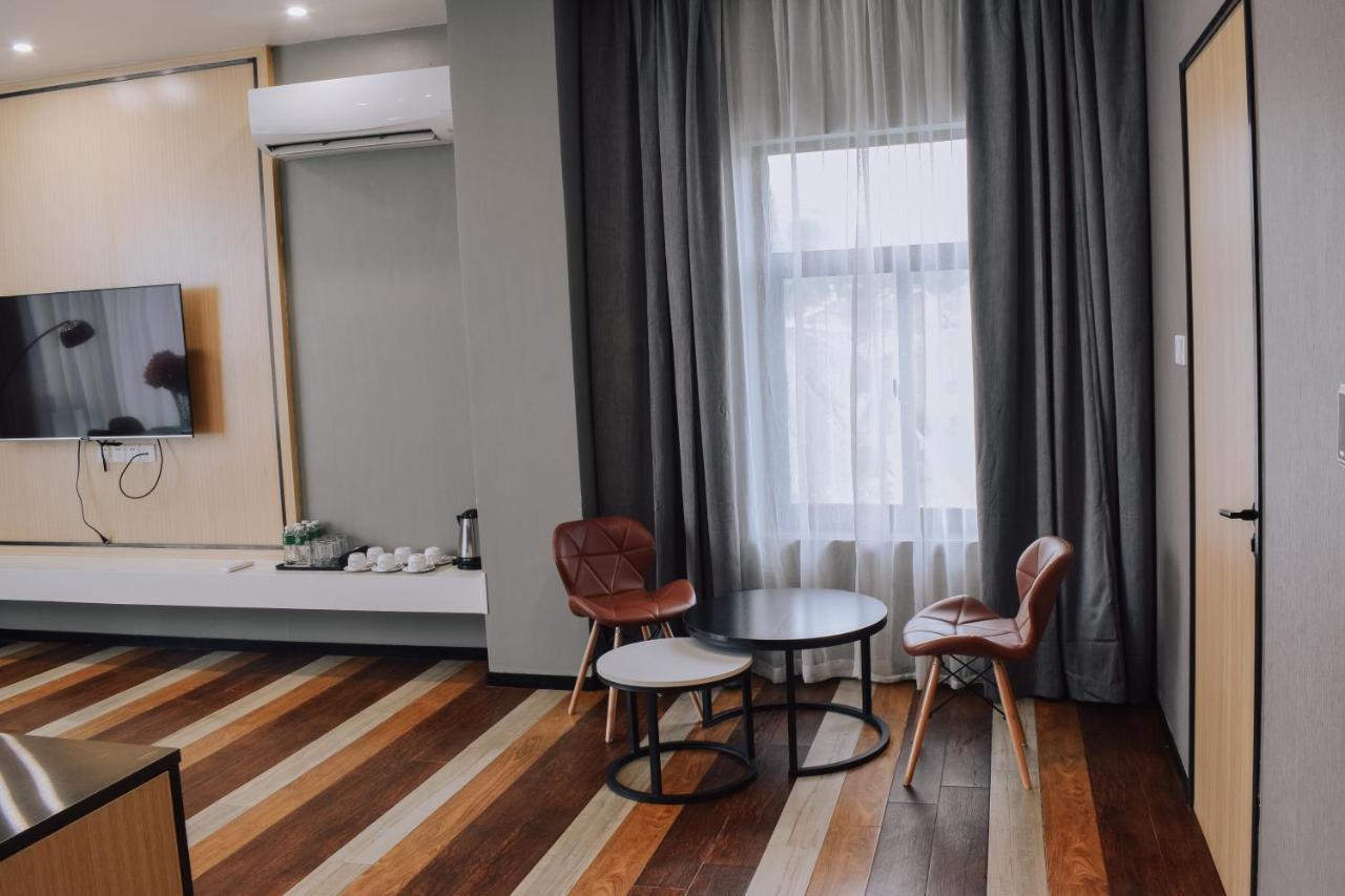 Fan'S Hotel Baybay 外观 照片